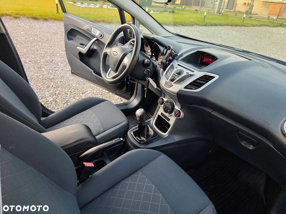 Ford Fiesta 1.25 Ghia EU5 - 12