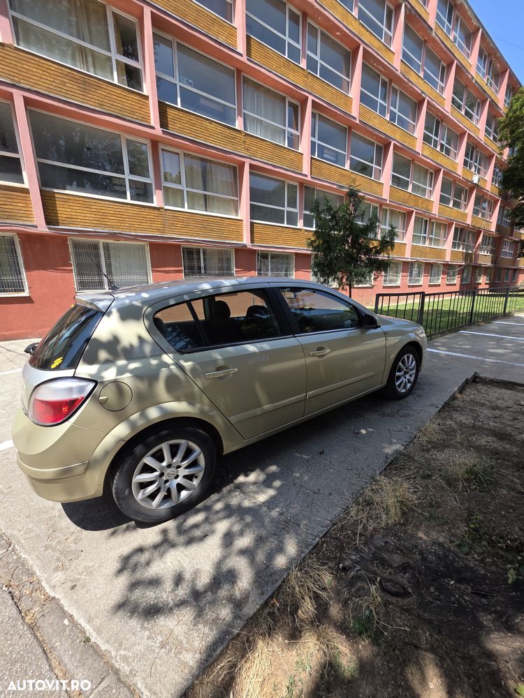 Opel Astra 1.7 CDTi Cosmo - 5