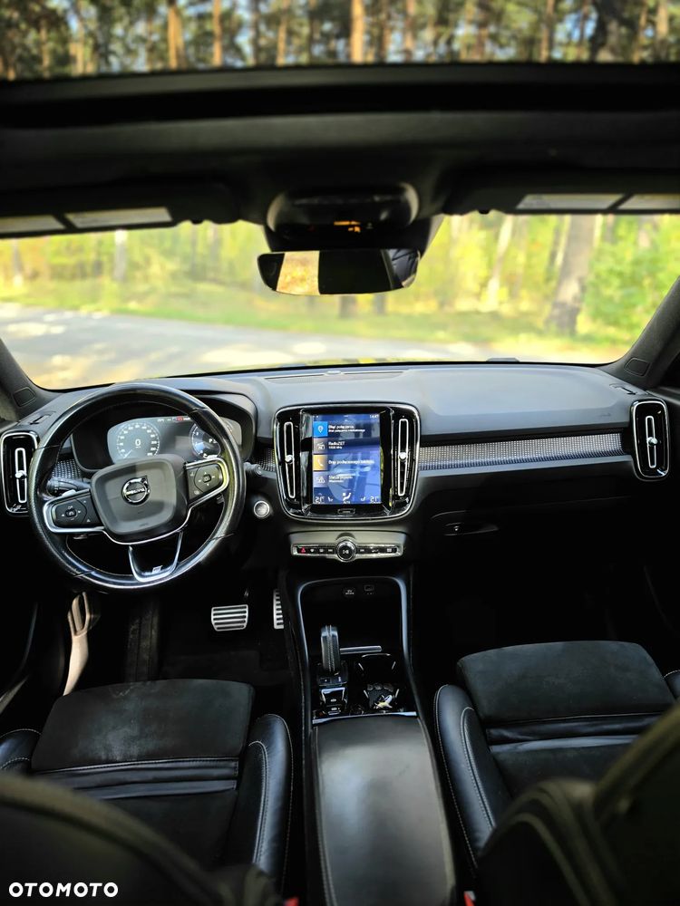 Volvo XC 40 T5 AWD R-Design - 11