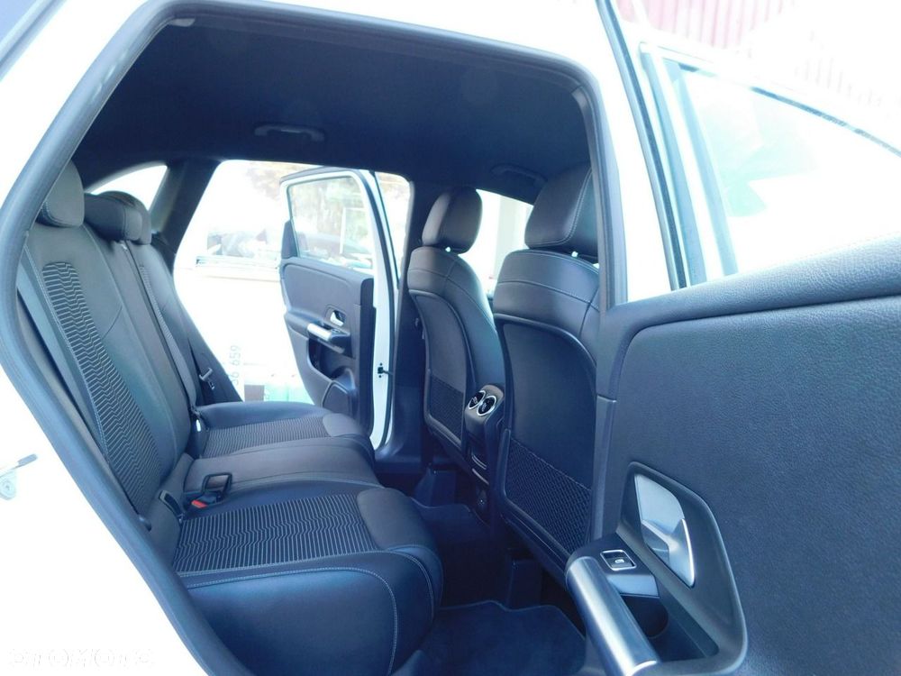 Mercedes-Benz Klasa B 180 d 7G-DCT Progressive - 10
