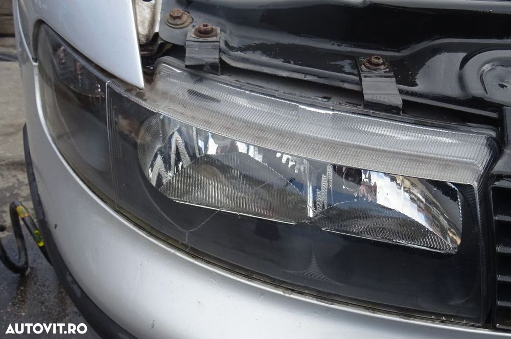 Fata completa Seat Leon din 2001 volan pe stanga - 2