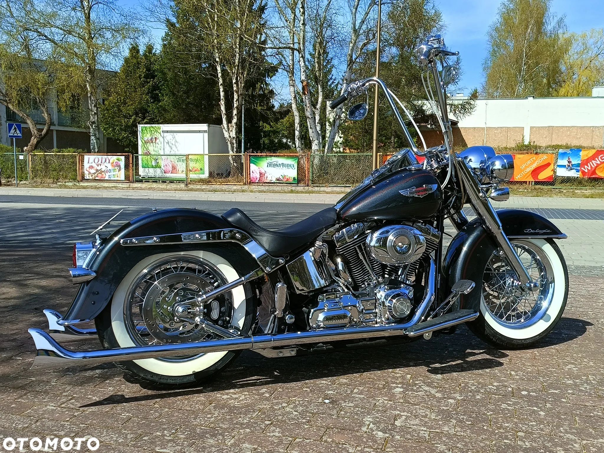 Harley-Davidson Softail Deluxe - 1