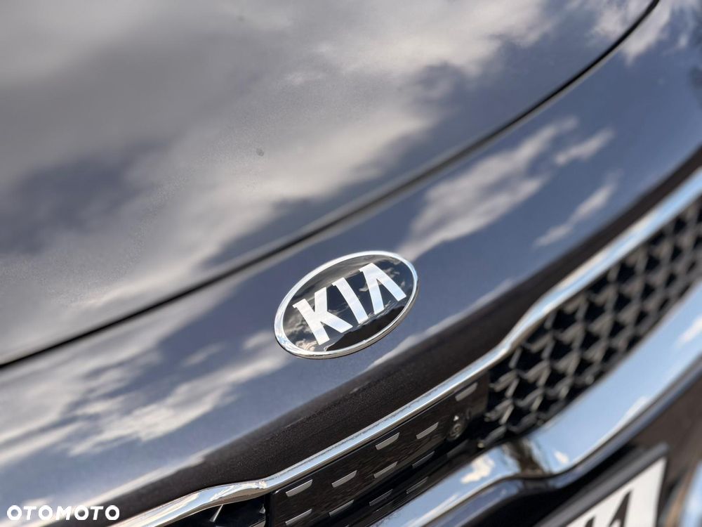Kia Stinger 2.0 T-GDI GT Line - 8