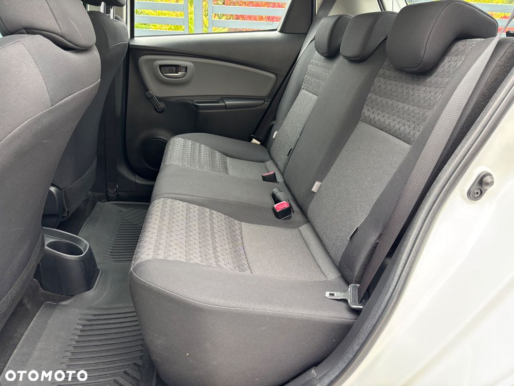 Toyota Yaris 1.33 Active - 32