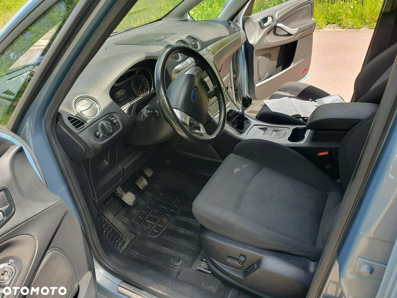 Ford S-Max - 17