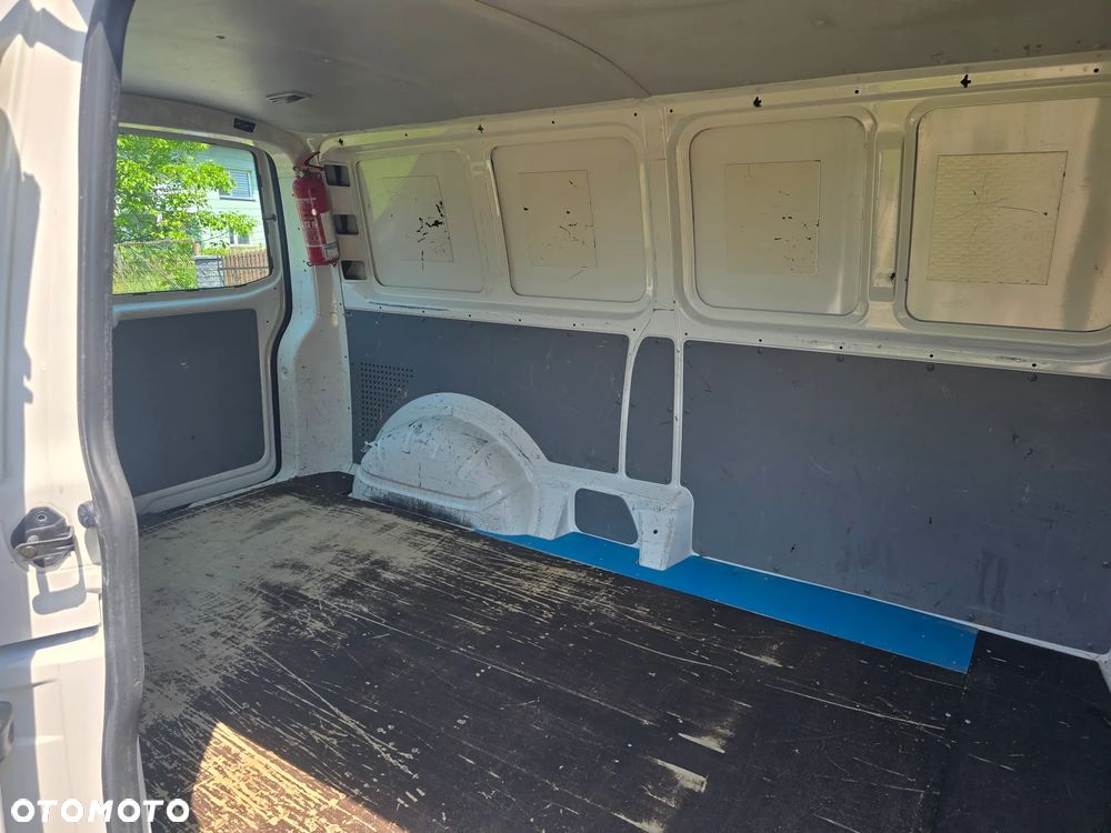 Volkswagen Transporter - 15
