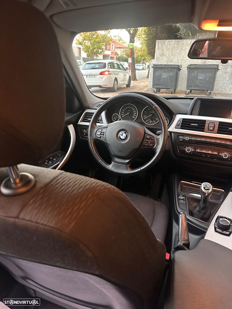 BMW 318 - 11