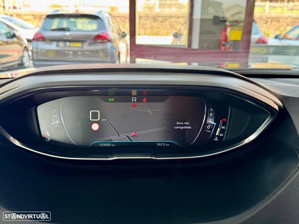 Peugeot 3008 1.2 PureTech Allure EAT6 - 13