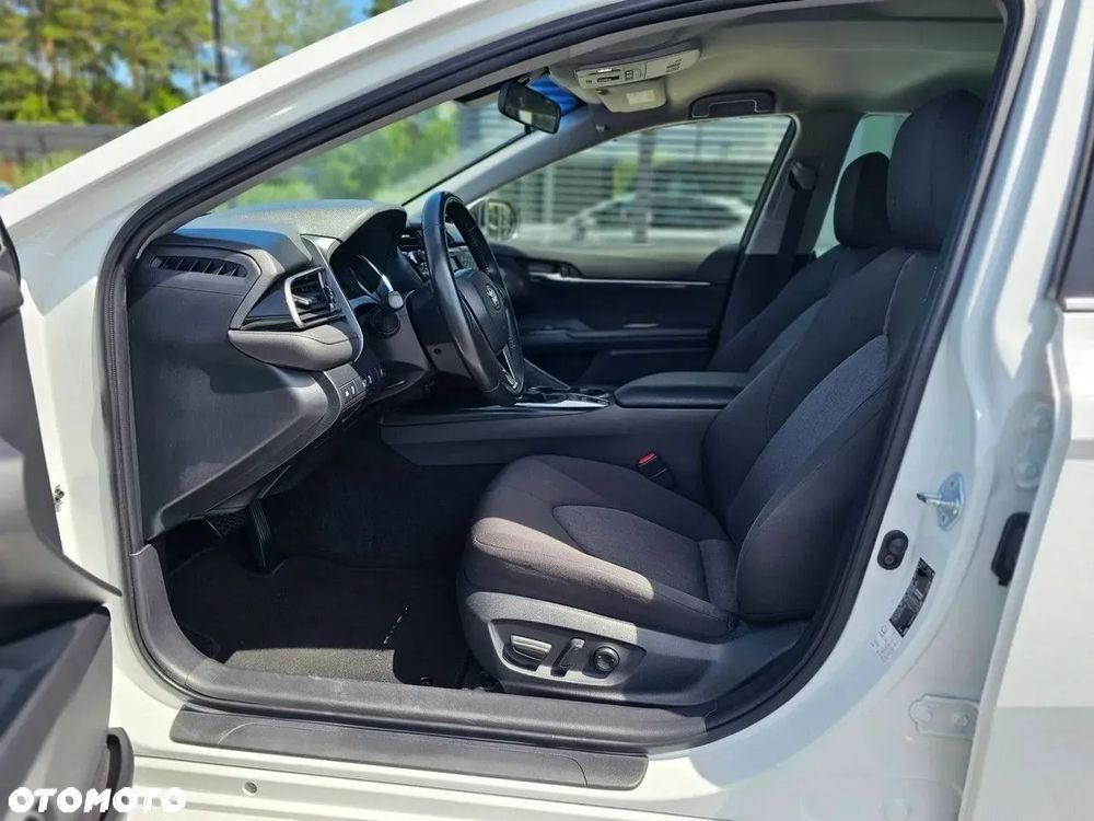 Toyota Camry 2.5 Hybrid Prestige CVT - 27