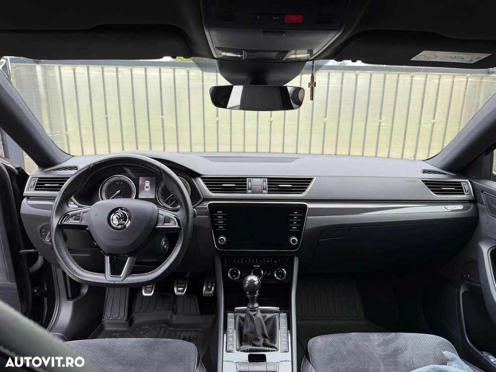 Skoda Superb 2.0 TDI 4x4 SportLine - 9