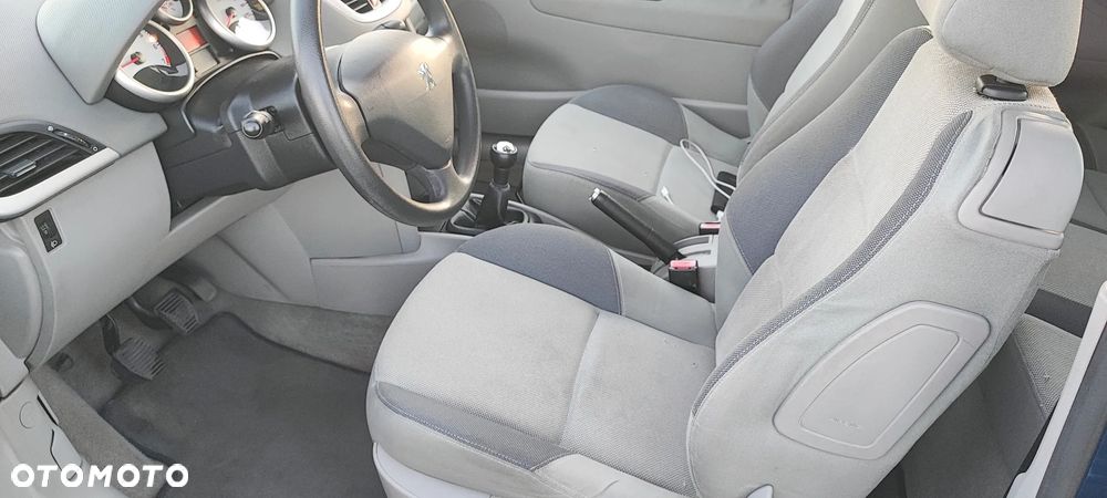 Peugeot 207 95 VTi Premium - 17