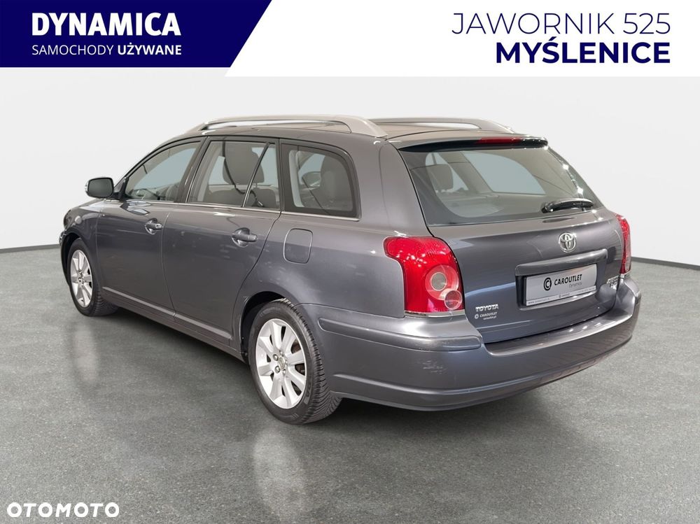 Toyota Avensis - 7