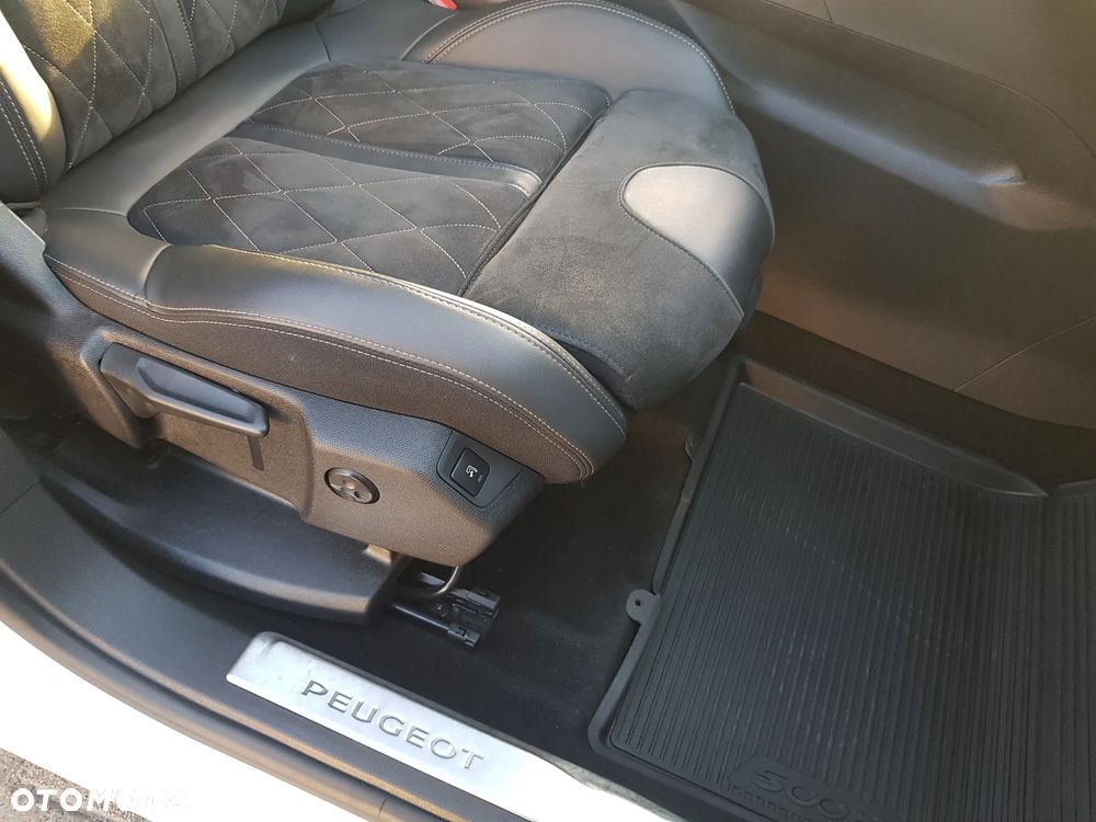 Peugeot 5008 2.0 BlueHDI GT S&S EAT8 - 37