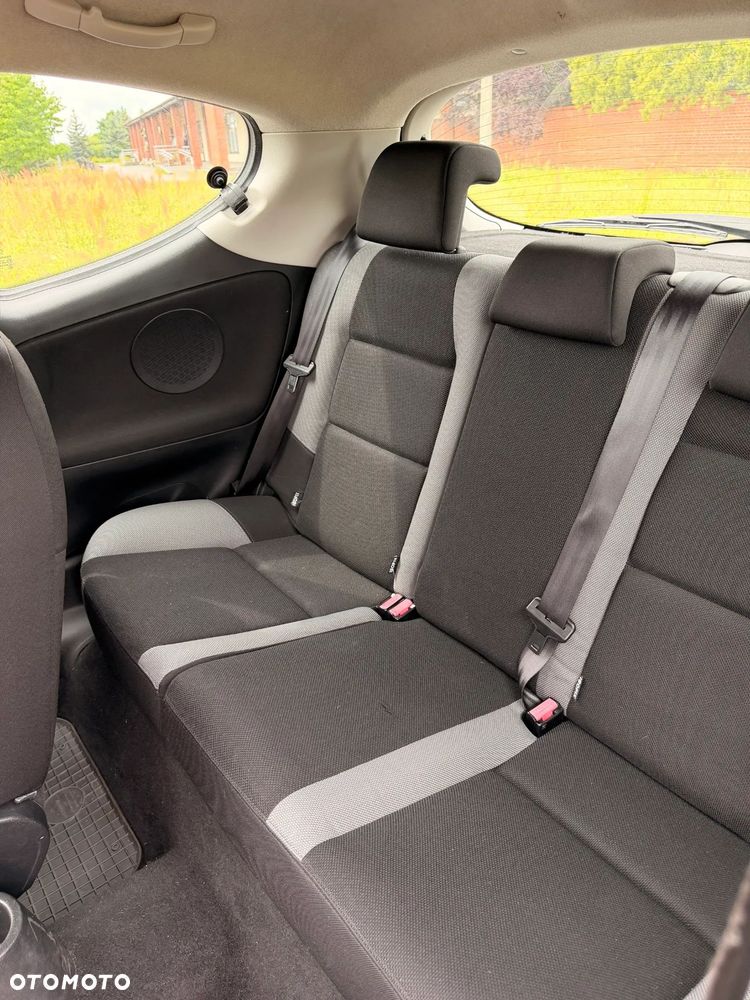 Peugeot 207 1.4 Trendy - 8