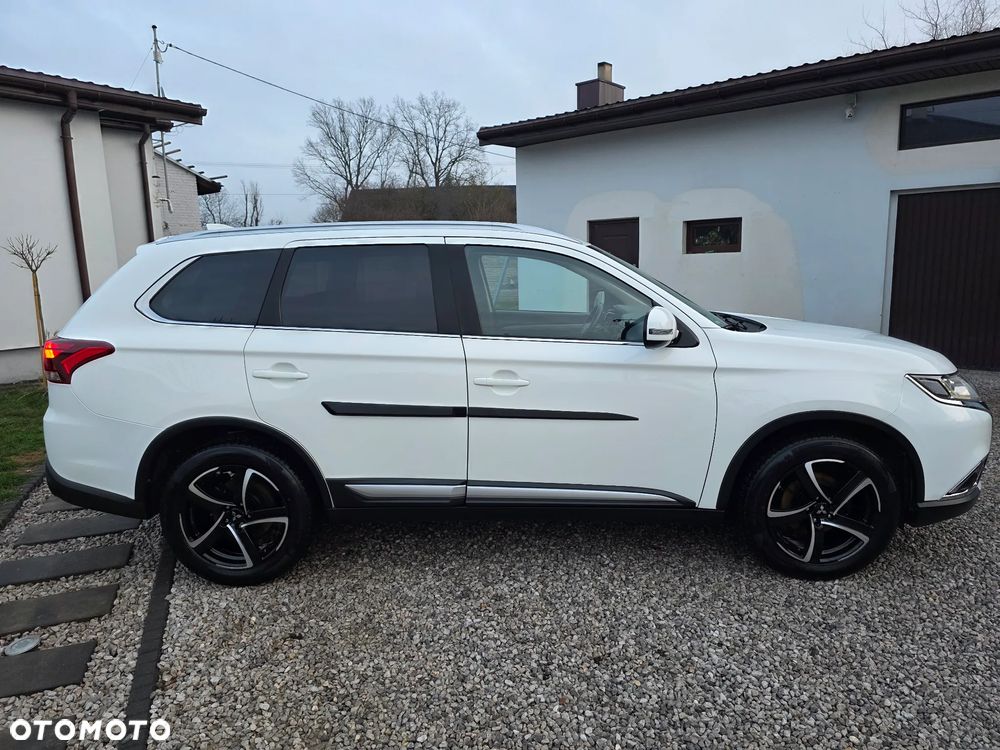 Mitsubishi Outlander 2.0 2WD Diamant Edition - 37