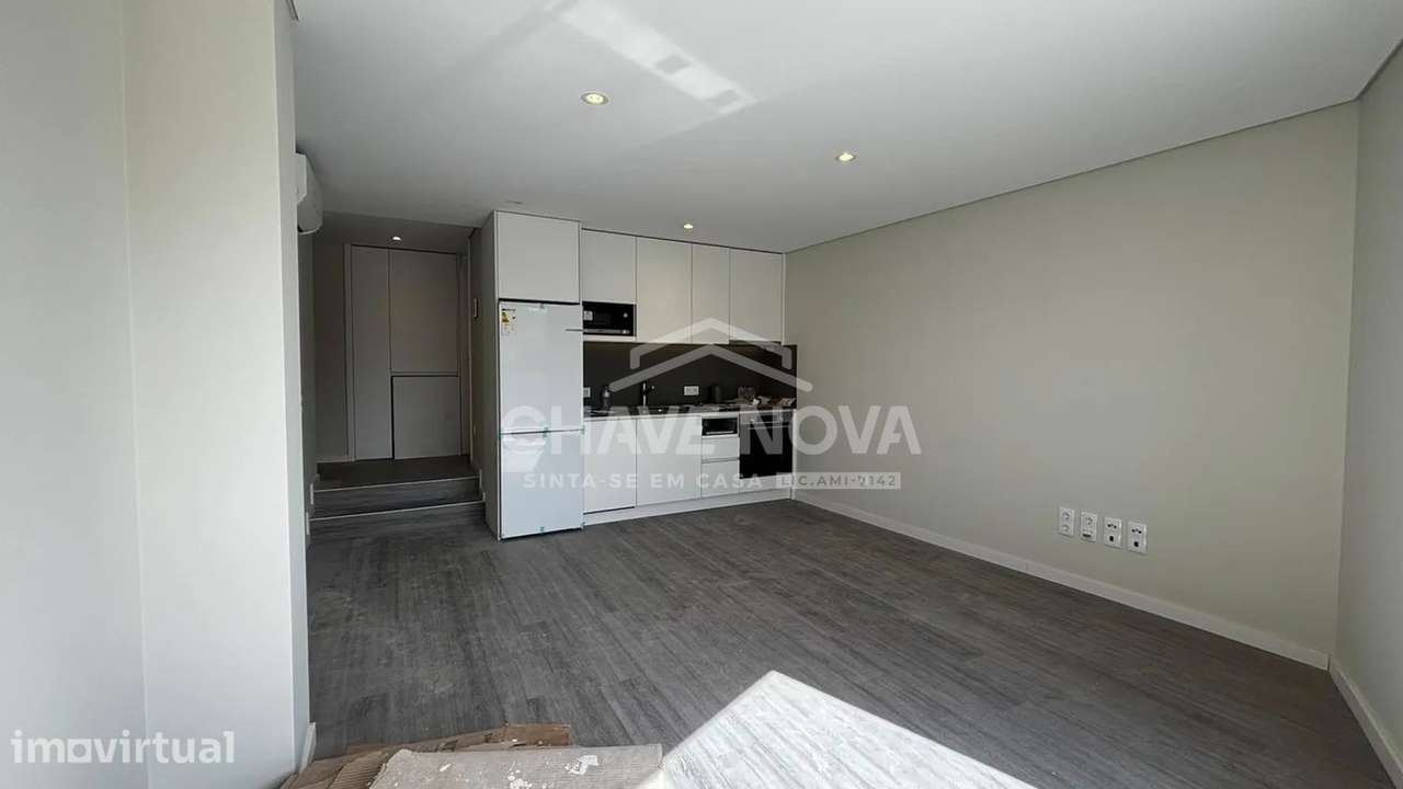 T0 Novo c/ Terraço na Senhora da Hora - Grande imagem: 2/16