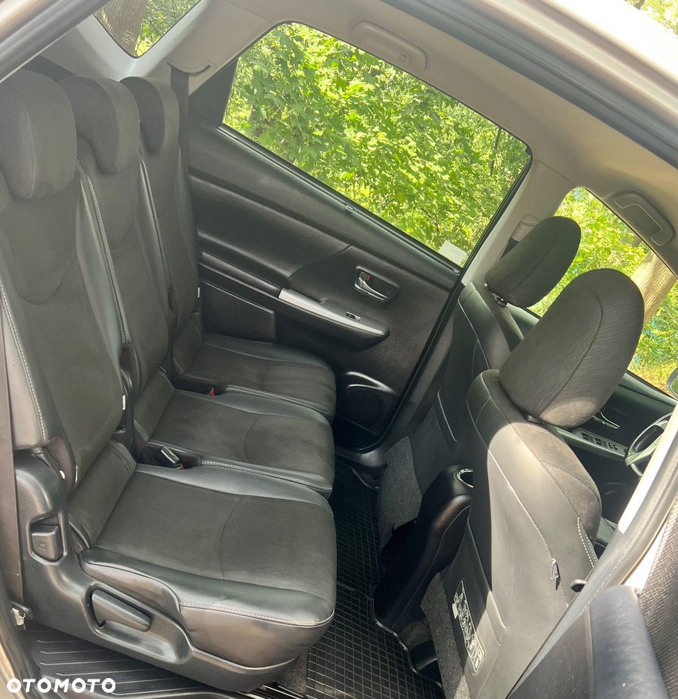 Toyota Prius+ 1.8 HSD Prestige - 12