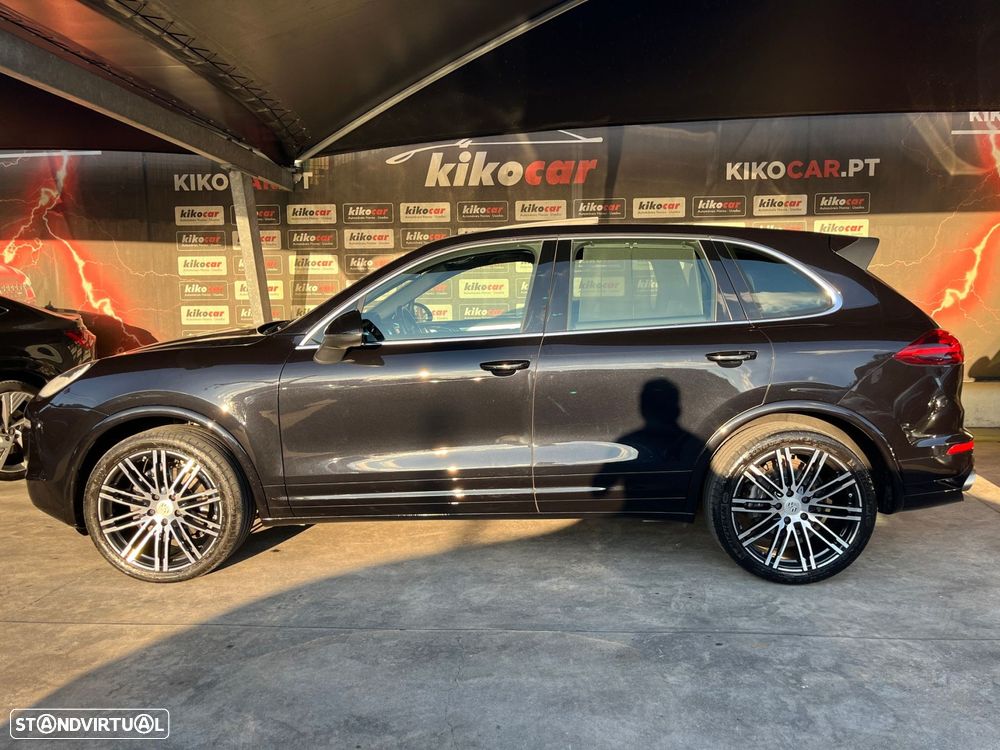 Porsche Cayenne Standard - 5