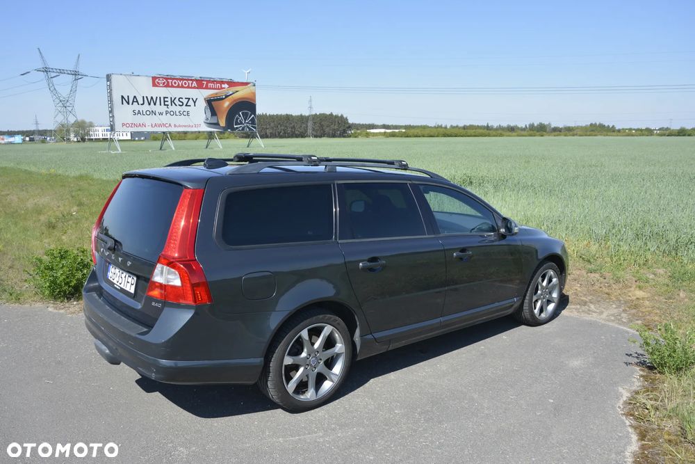 Volvo V70 2.4D Momentum - 9