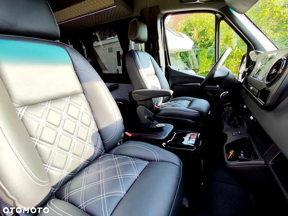 Mercedes-Benz Sprinter - 21