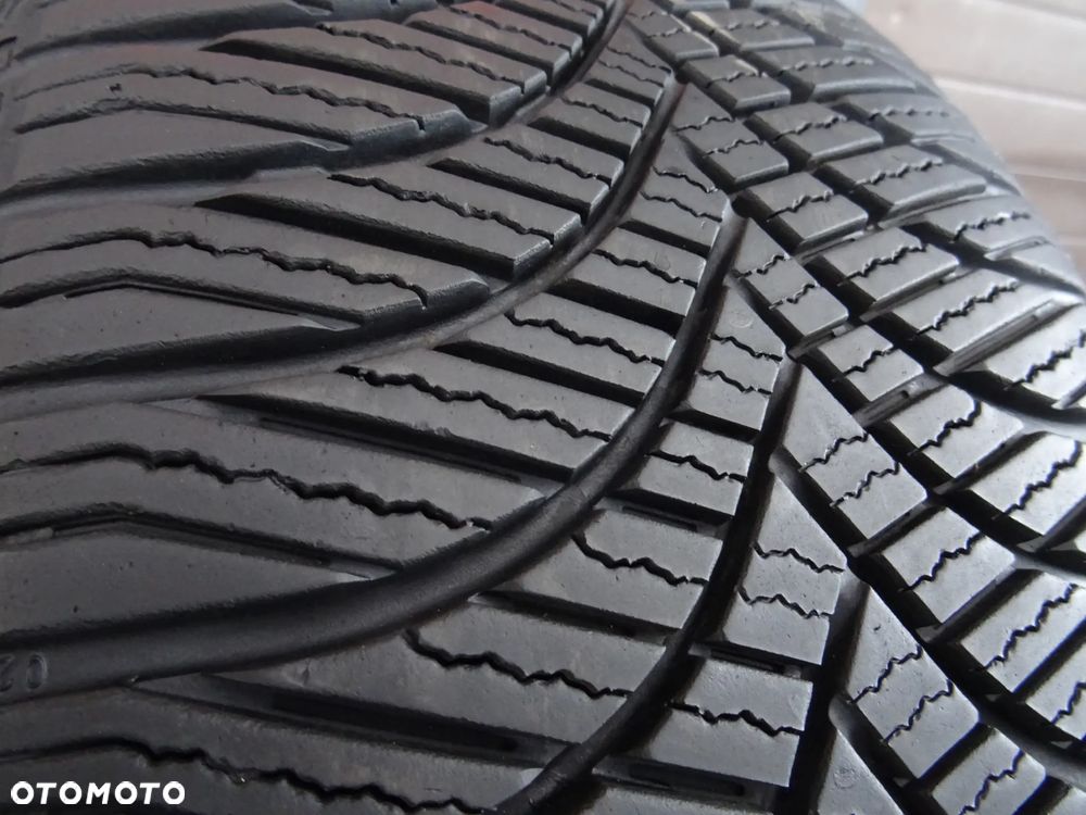 235/45/R18 98W Extra loud Goodride All season Elite Z-401 - 3