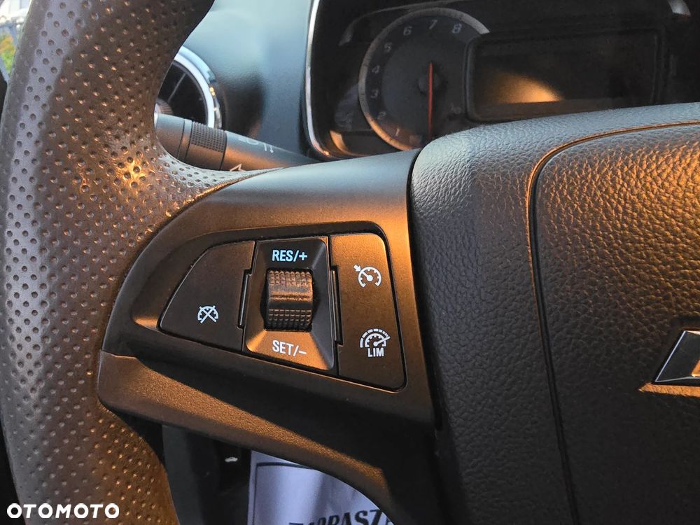 Chevrolet Trax 1.4T AWD LS - 37