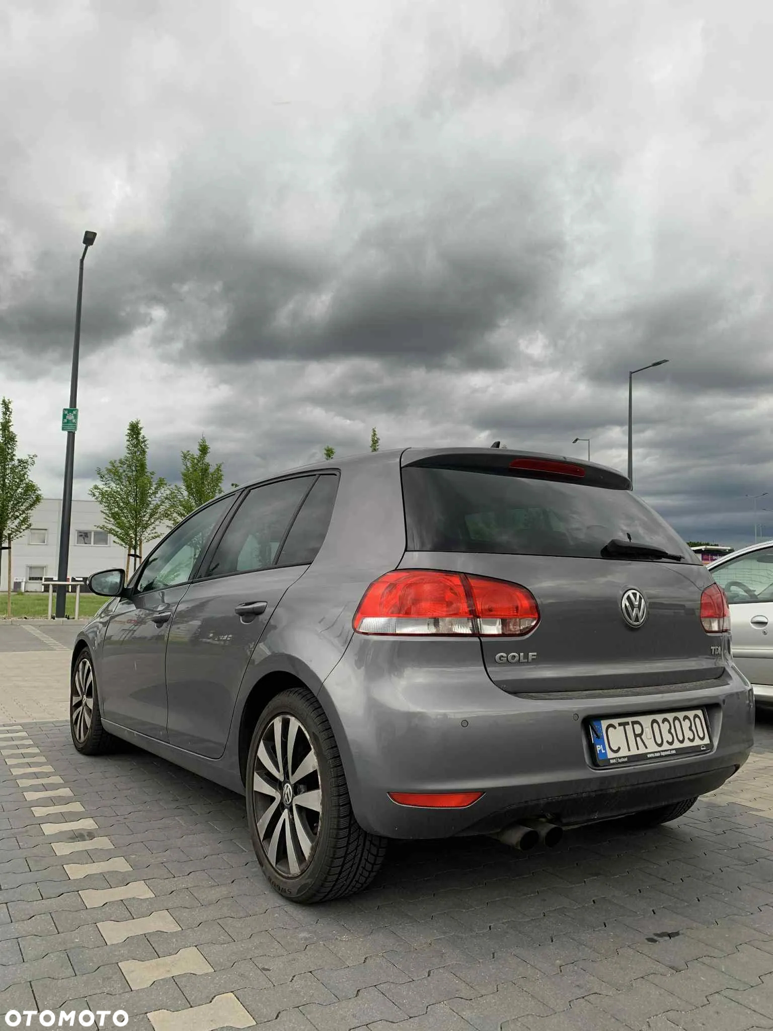Volkswagen Golf VI 2.0 TDI Highline - 5