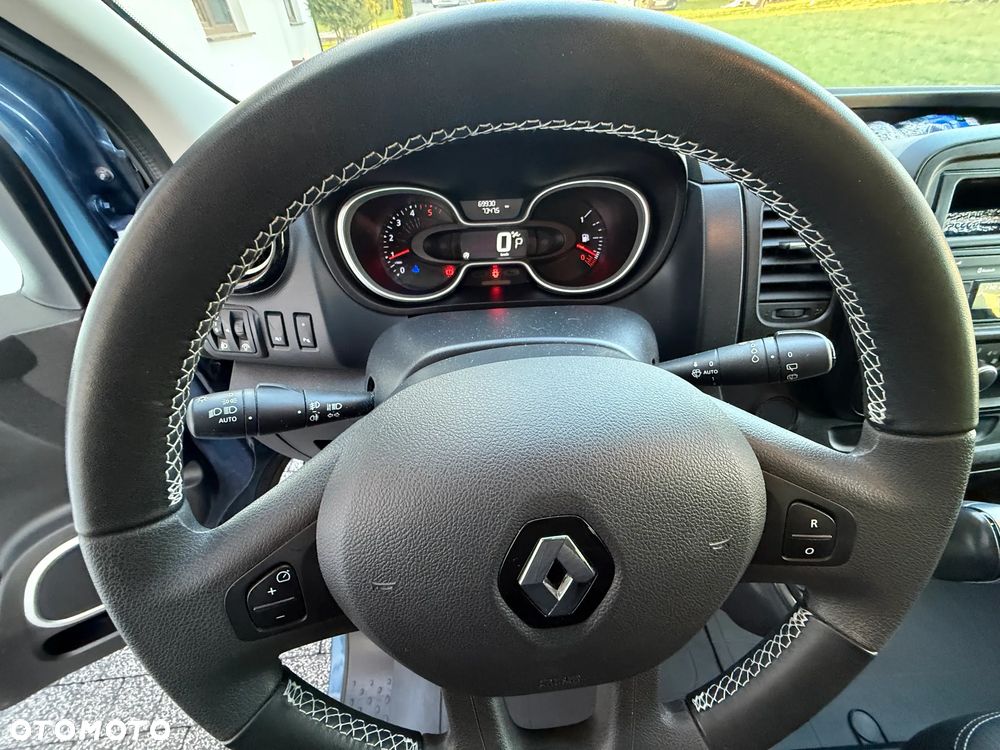 Renault Trafic - 15