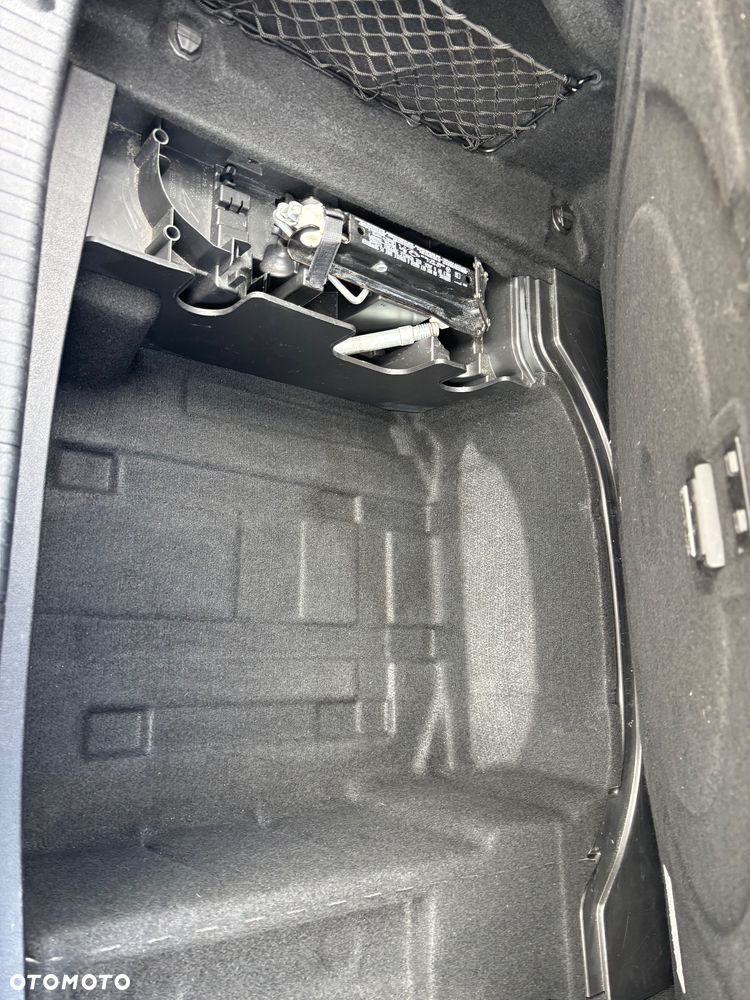 Mercedes-Benz Klasa E 220 CDI 7G-TRONIC Avantgarde - 18