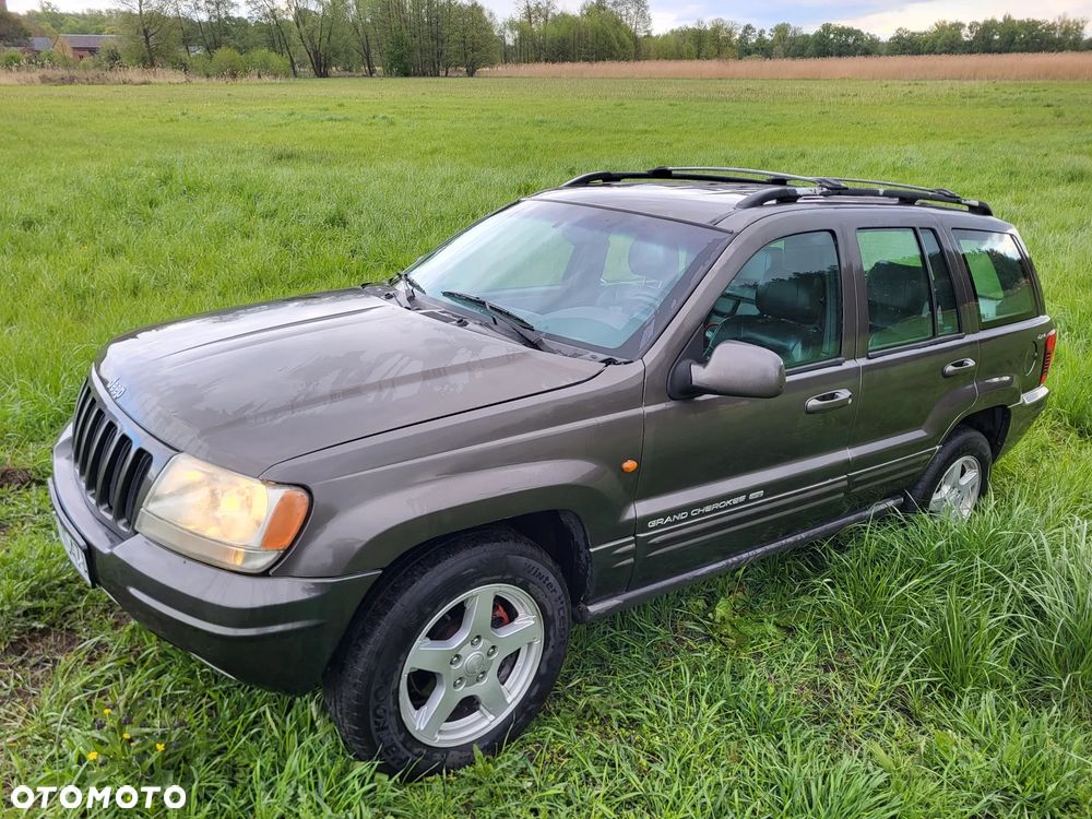 Jeep Grand Cherokee - 28