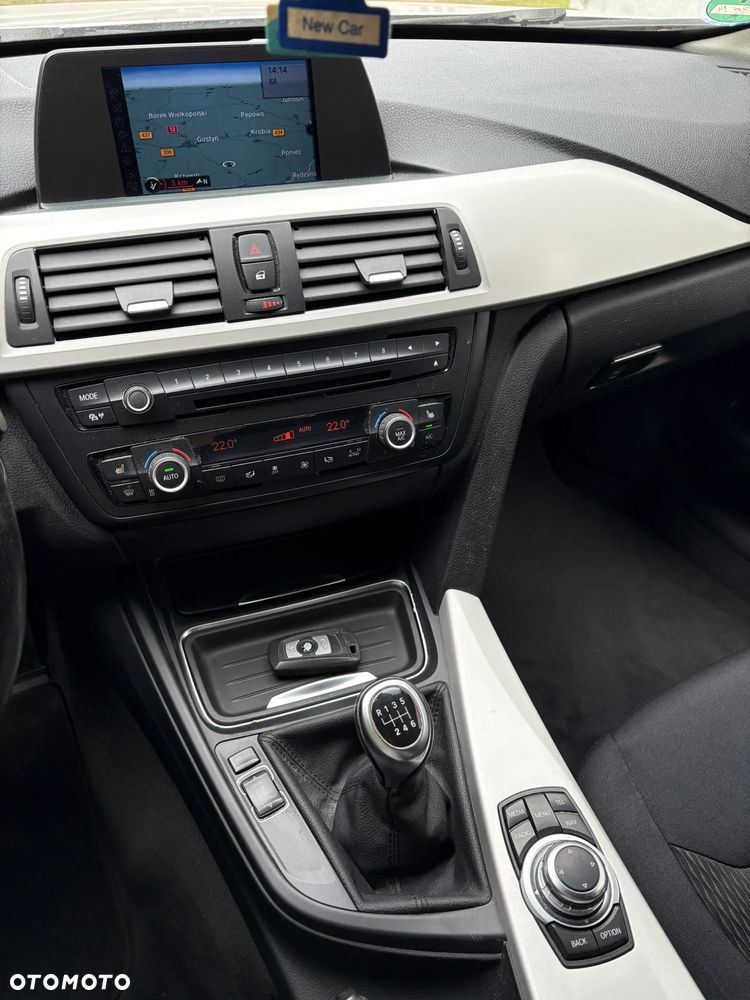 BMW Seria 3 320d Blue Performance Sport Line - 10