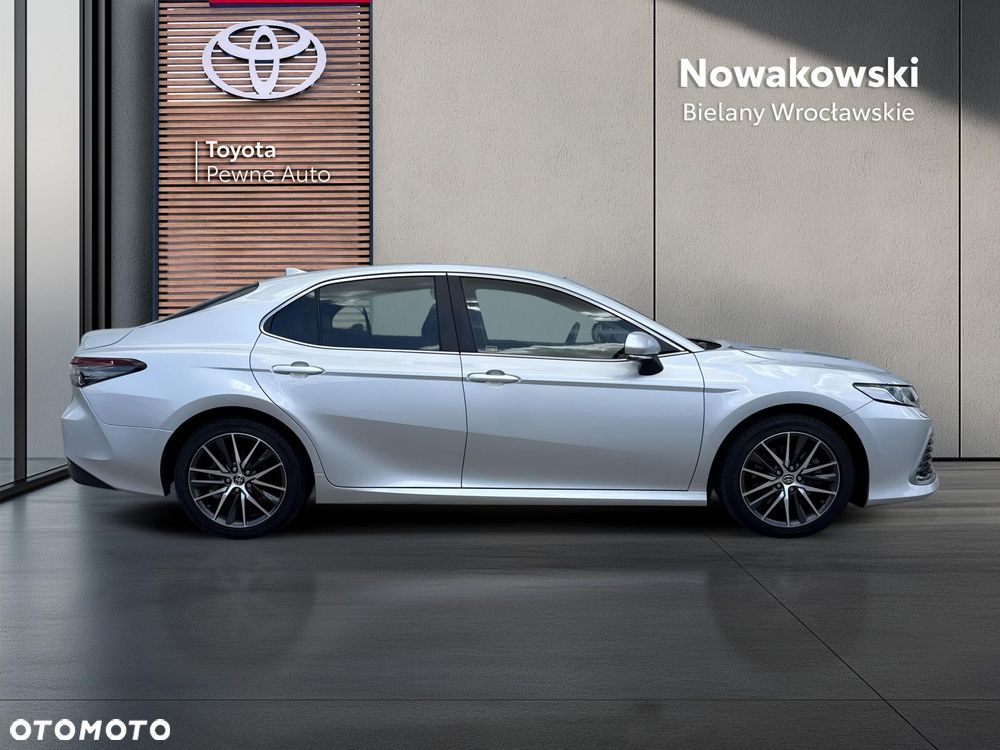 Toyota Camry 2.5 Hybrid Prestige CVT - 27