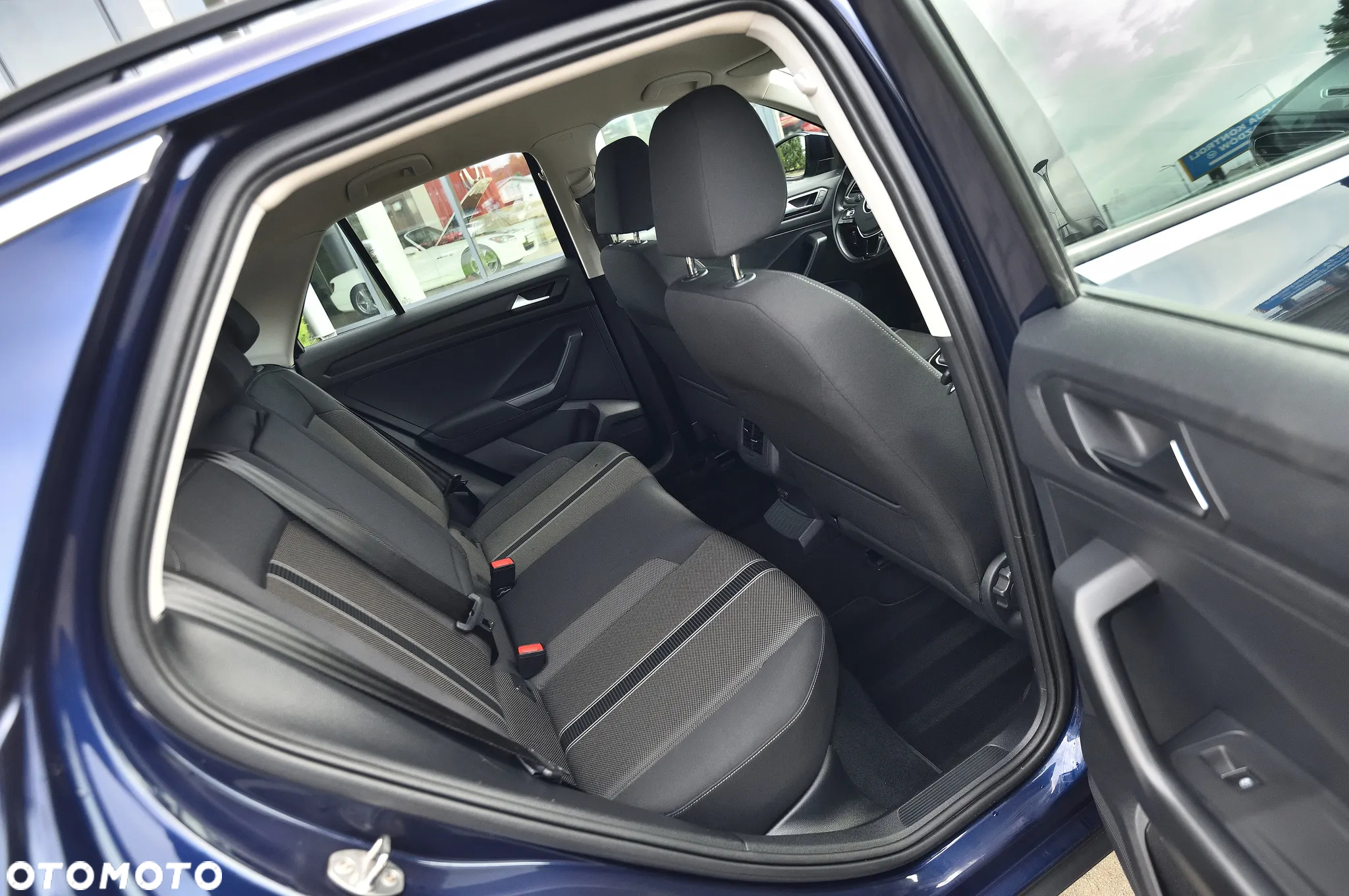 Volkswagen T-Roc 1.0 TSI Style - 37