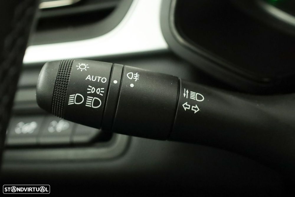 Renault Captur 1.0 TCe Techno Bi-Fuel - 17