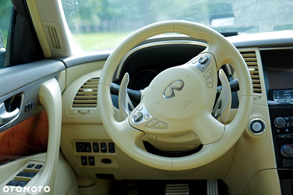 Infiniti QX70 3.7 S - 5