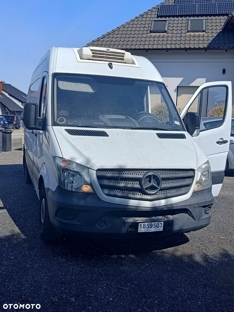 Mercedes-Benz Sprinter - 8