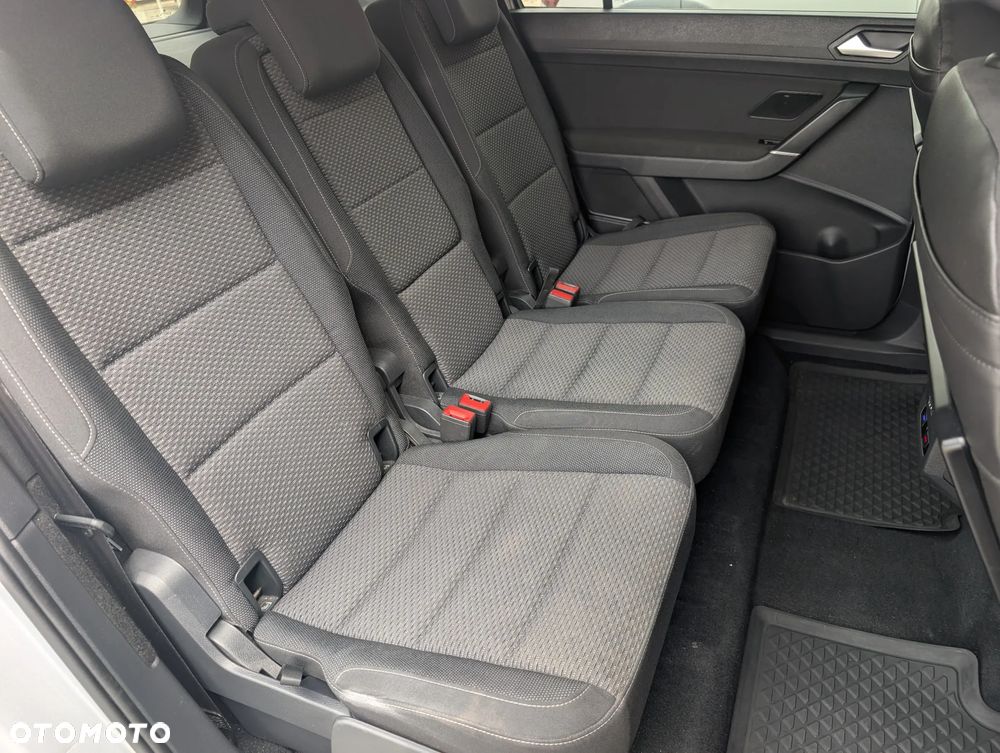 Volkswagen Touran 1.6 TDI BMT Comfortline - 25