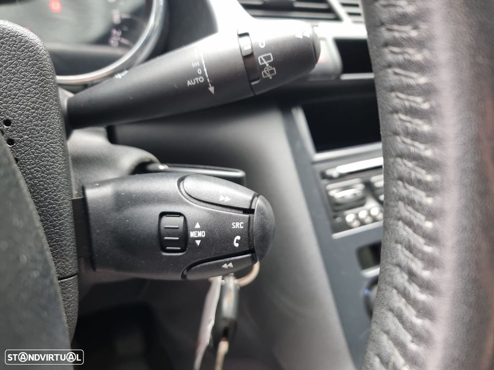 Peugeot 3008 1.6 HDi Style - 14