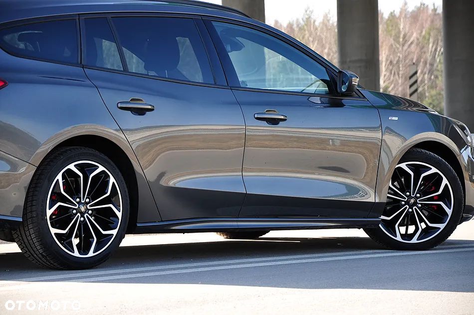 Ford Focus 2.0 EcoBlue ST-Line - 12