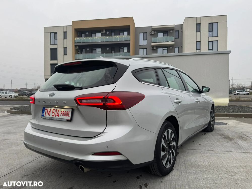 Ford Focus 1.5 EcoBlue Start-Stopp-System Aut. TITANIUM STYLE - 4