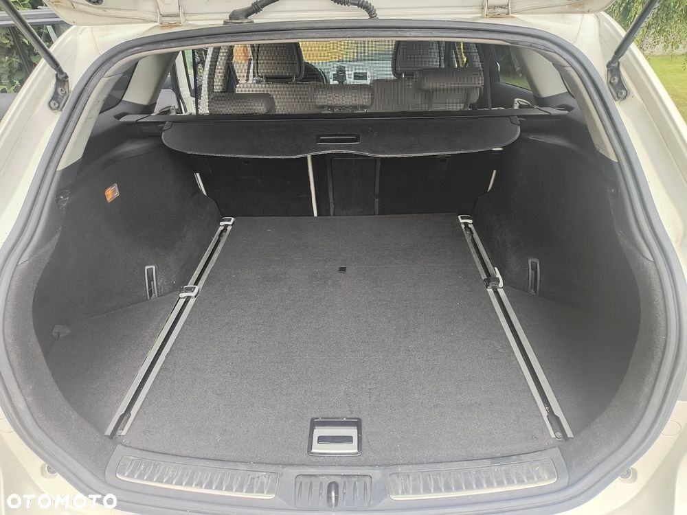 Toyota Avensis 2.0 Premium MS - 9