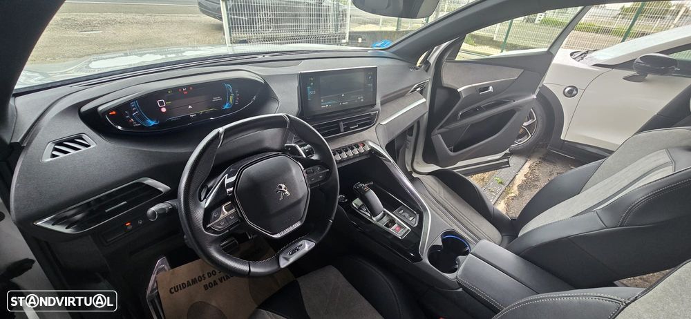 Peugeot 3008 1.6 Hybrid GT e-EAT8 - 21