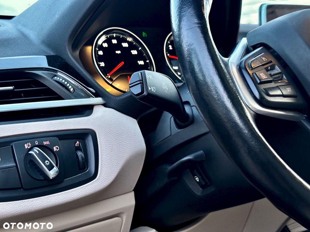 BMW X1 - 16
