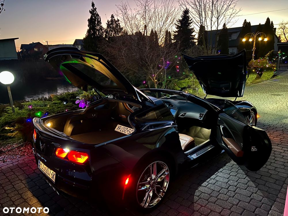 Chevrolet Corvette - 30