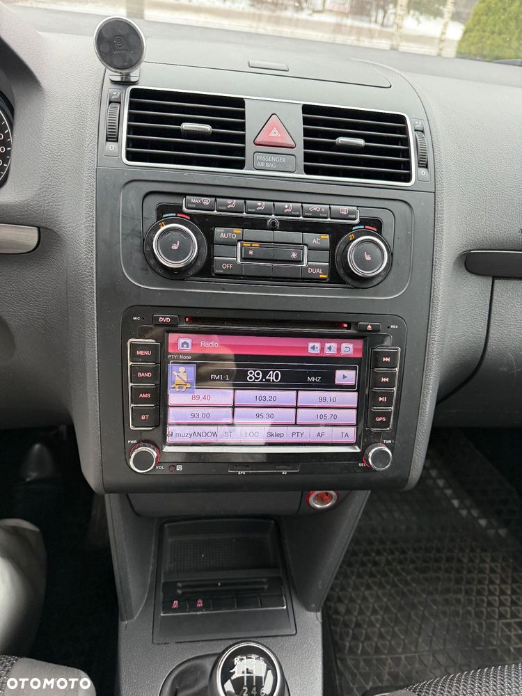 Volkswagen Touran 2.0 TDI DPF Comfortline - 10