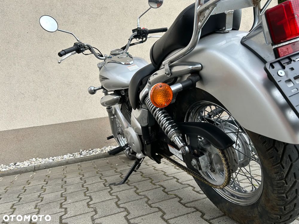 Suzuki Intruder - 17