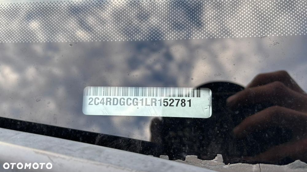 Dodge Grand Caravan 3.6 R/T - 8