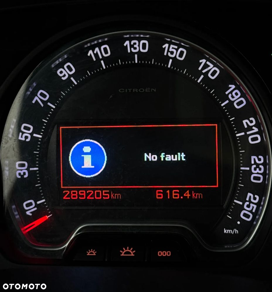 Citroën C5 2.0 16V Exclusive - 18