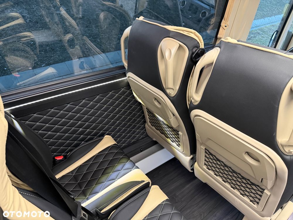 Mercedes-Benz Sprinter 519 - 26