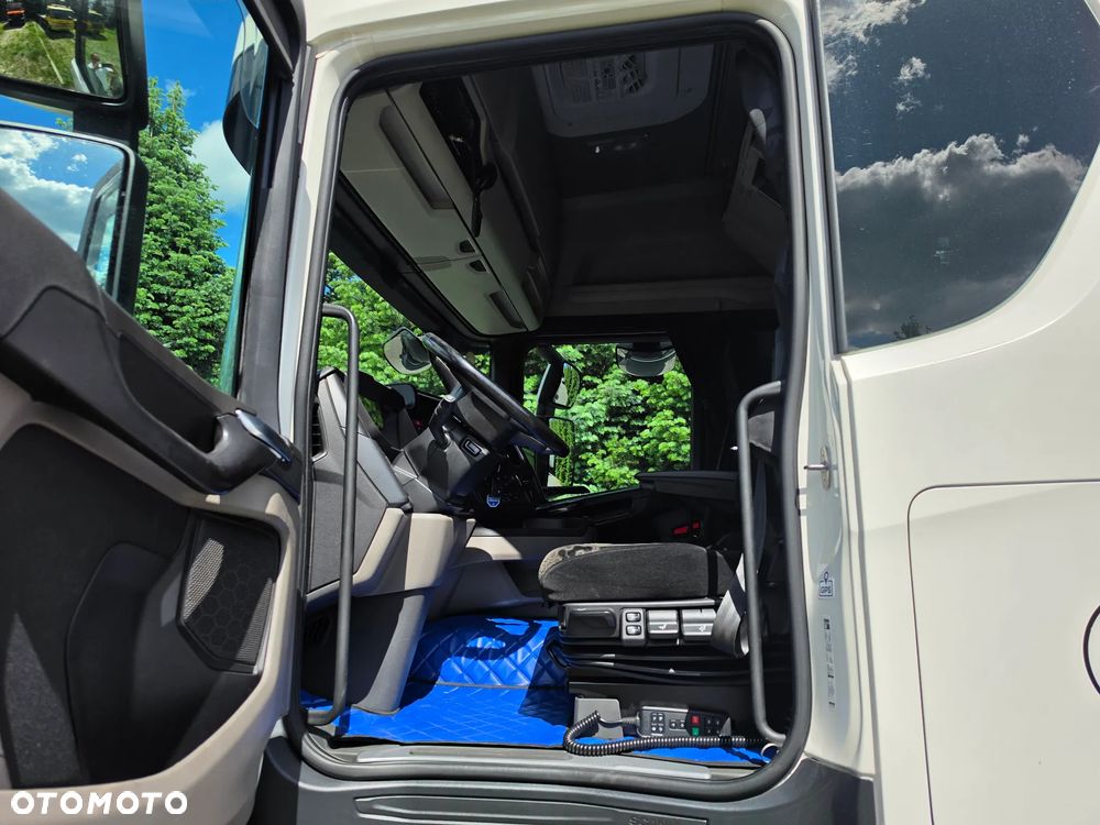 Scania R450 mega low deck - 18